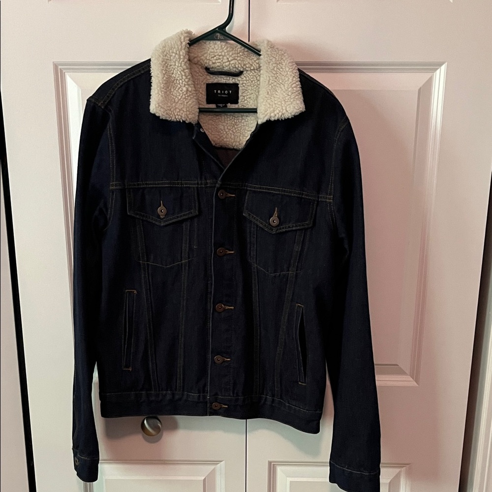 Triot Dark Blue Denim Jacket with Cream Sherpa Collar